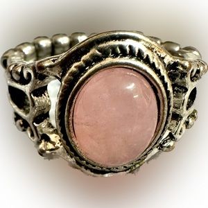 5/$20🛍️ Paparazzi Ring•Light Pink Stone💍